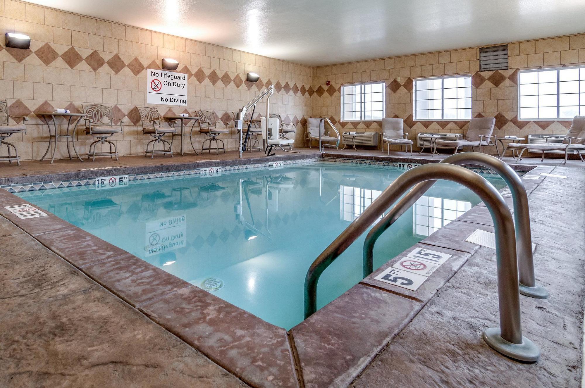 Hotel Super 8 By Wyndham Great Bend Zewnętrze zdjęcie