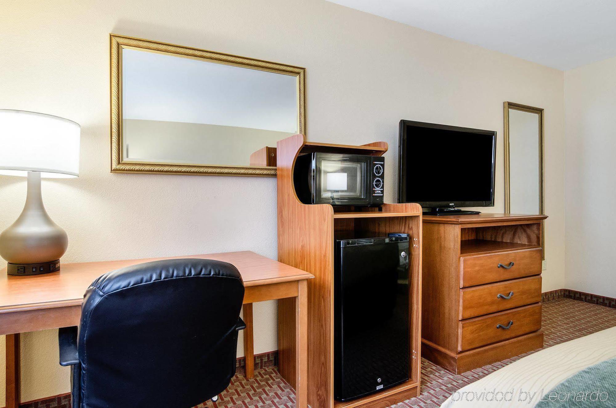 Hotel Super 8 By Wyndham Great Bend Zewnętrze zdjęcie