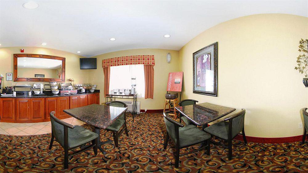 Hotel Super 8 By Wyndham Great Bend Zewnętrze zdjęcie